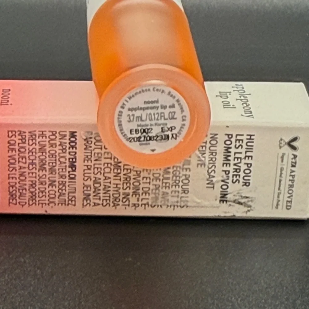 3/$15 🌸 Applepeony Lip Oil - Nourishing & Tinting